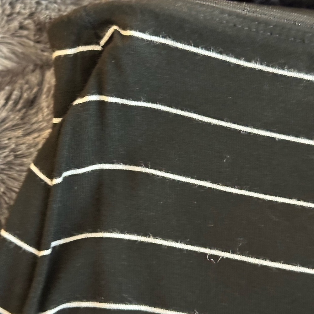 Old Navy Pencil Skirt - Black/White Stripe - Picture 8 of 9